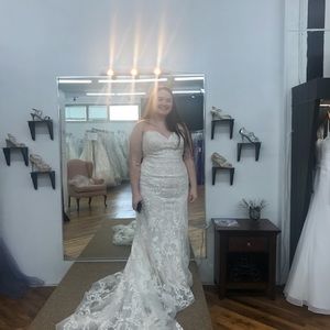 Wedding dress